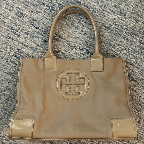 Tory Burch Handbags - Tory Burch Tote